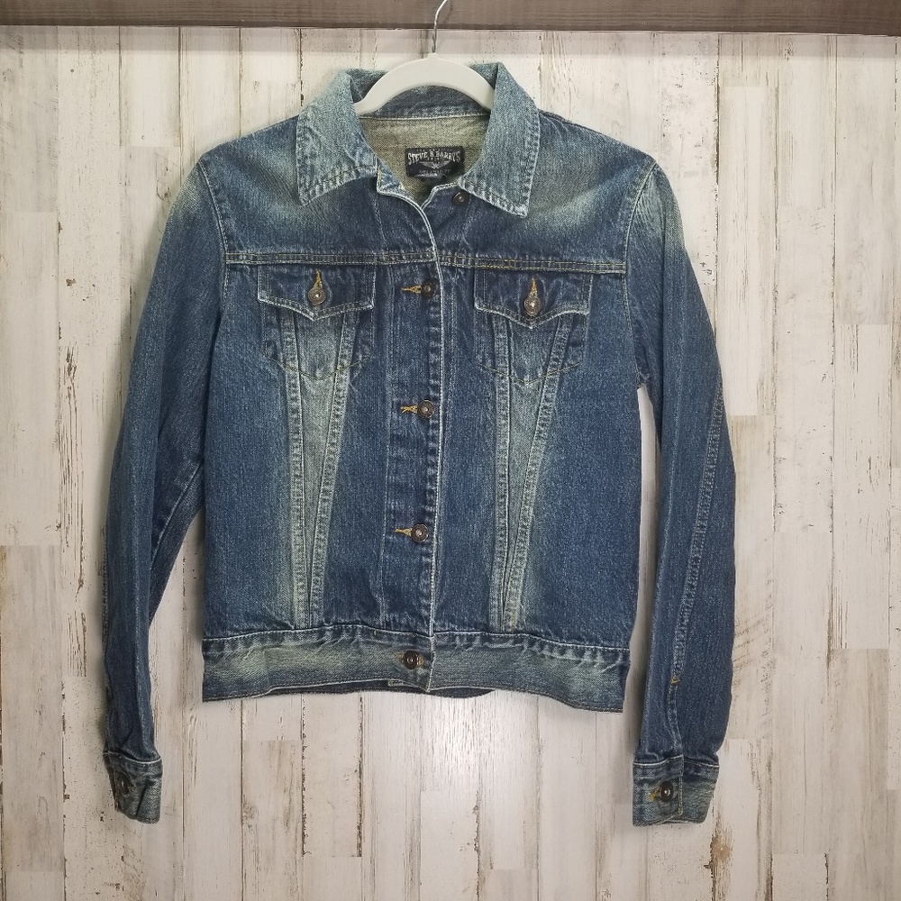 Steve & Berry's Size Med. Relaxed Fit Denim Jacket